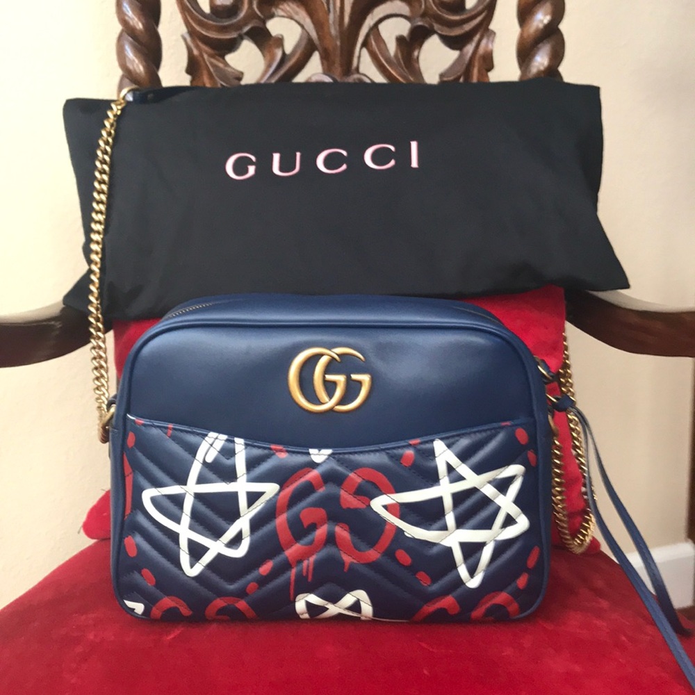 Beautiful brand new Gucci shoulder bag